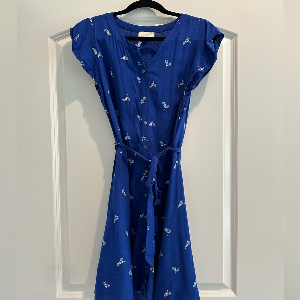 Loft Outlet knee length dress size 2